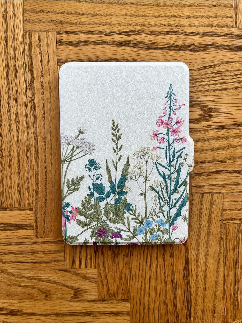 White Floral Kindle Case - Protective Folio Cover - for Paperwhite 6th edition